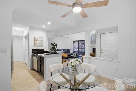 413 W 8th Street sold home in Springfield Square, Charlotte, NC