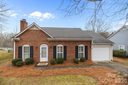 2704 Hillmont Drive sold home in Charlotte, SC