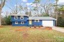 8928 Singingpine Road sold home in Charlotte, SC