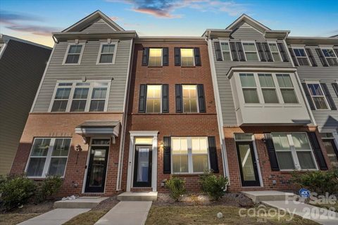 6222 Cleburne Court sold townhome in Townes At Old Pineville, Charlotte, NC