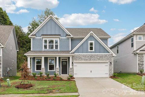 Previously sold for $567,765