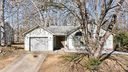 6906 Streamside Drive sold home in Charlotte, SC