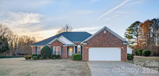 834 Indian Trail Run sold home in Lakewinds, Inman, SC