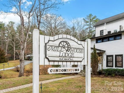 130 Old Mill Road active home in Mill House Lodge, Flat Rock, NC