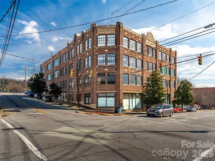 100 Coxe Avenue sold home in Sawyer Motor Building, Asheville, NC