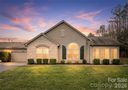 2304 Coltsview Lane sold home in Matthews, SC