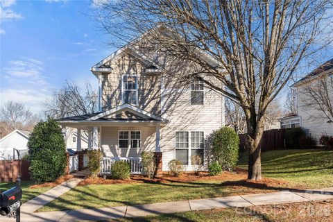 7607 Rolling Meadows Lane sold home in Stonegate Farms, Huntersville, NC