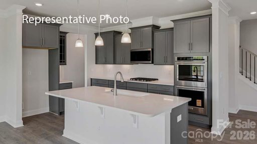 Previously sold for $698,615