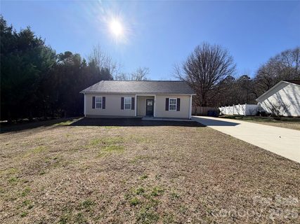 308 Springhill Lane sold home in Wendover, Maiden, NC