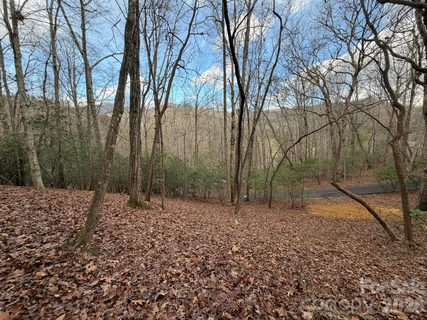 0 Crescent Ridge active lot in Mill Creek, Franklin, NC