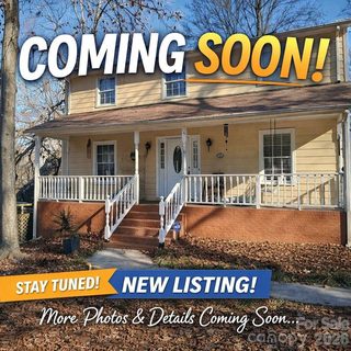 7144 Chapparall Lane pending home in Ravenwood, Charlotte, NC