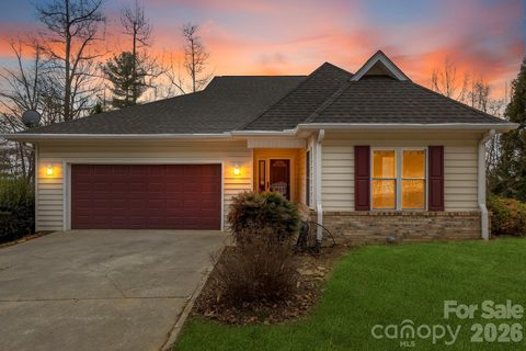 242 Carriage Summitt Way active home in Carriage Park, Hendersonville, NC