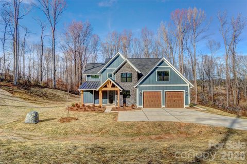 1021 Harrogate Drive sold home in Bennington Estates, Bessemer City, NC