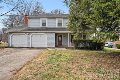 5609 Beaconsfield Road sold home in Woodford Green, Charlotte, NC