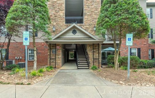 713 Appeldoorn Circle sold home in The Grove At Appeldoorn, Asheville, NC