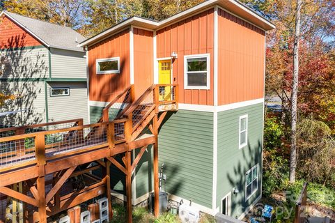12 Crestwood Lane