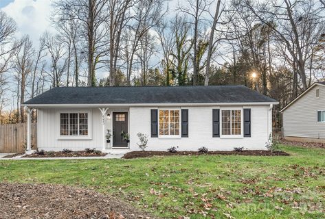 6223 Judas Tree Lane sold home in Holly Hills, Charlotte, NC