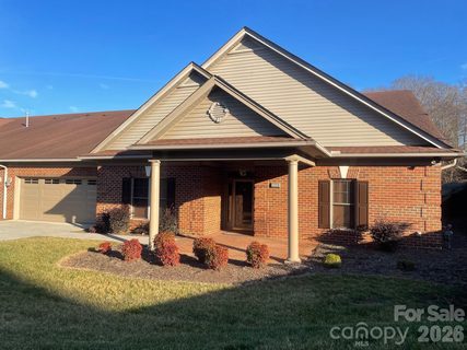 499 26th Avenue sold home in Abingdon, Hickory, NC