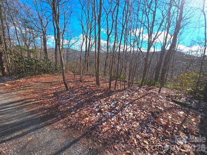 550 Sky Drive active home in Smoky Falls, Maggie Valley, NC