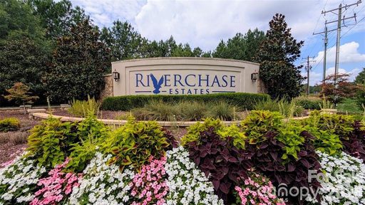 8066 Gulf Creek Road active lot in Riverchase Estates, Lancaster, SC
