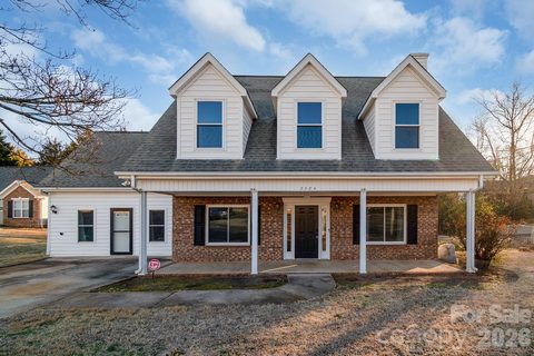 2984 Daffodil Court active home in Springhill, Gastonia, NC