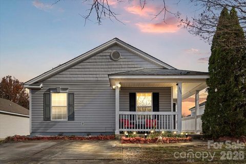 3044 Parade Lane