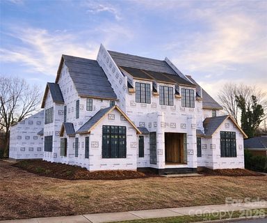 1240 Paddock Circle pending home in Ashebrook, Charlotte, NC
