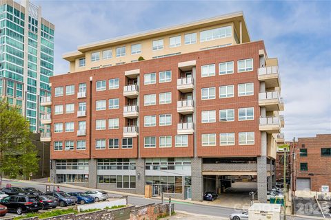 12 S Lexington Avenue active home in 12 S. Lexington Condominiums, Asheville, NC