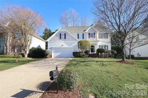 14841 Dunbeth Drive sold home in Stephens Grove, Huntersville, NC