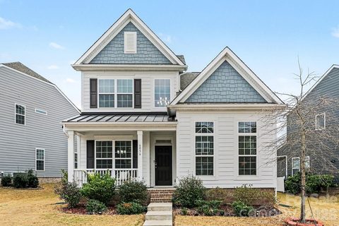 6056 Cloverdale Drive sold home in Cameron Creek, Tega Cay, SC