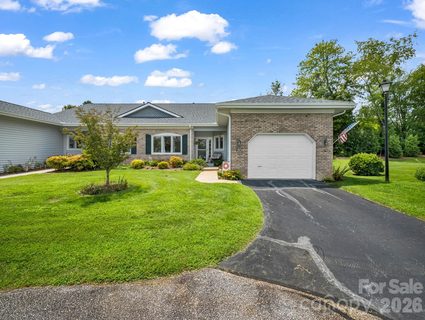 20 Country Meadows Lane active condo in Country Meadows, Hendersonville, NC