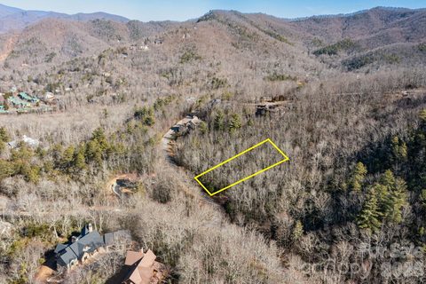 204 Settings Boulevard pending home in The Settings Of Black Mountain, Black Mountain, NC