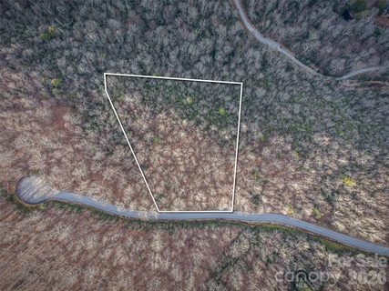 000 Meadow Ridge Drive active home in Lake Toxaway Estates, Lake Toxaway, NC