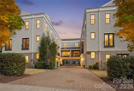 Previously sold for $999,900