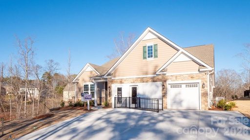 1043 Wylie Falls Lane