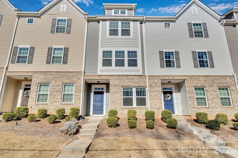 8240 Waxhaw Highway sold townhome in Main Street Station, Waxhaw, NC