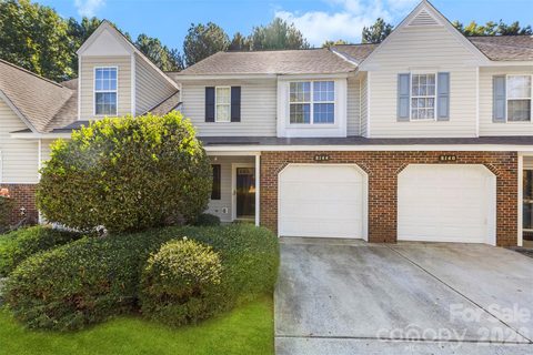 8144 Christmas Court