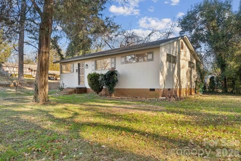 2701 Sonora Lane sold home in Wandawood, Charlotte, NC