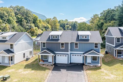 304 Jenna Clare Lane sold townhome in Sycamore Cove, Asheville, NC