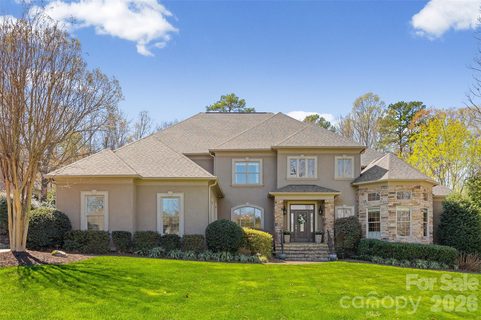 8225 Victoria Lake Drive sold home in Victoria Lake, Waxhaw, NC