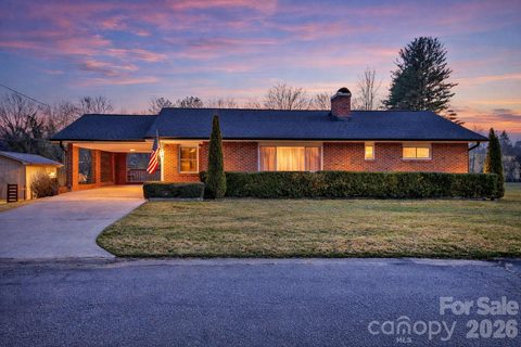 Homes in Pisgah Heights, Brevard