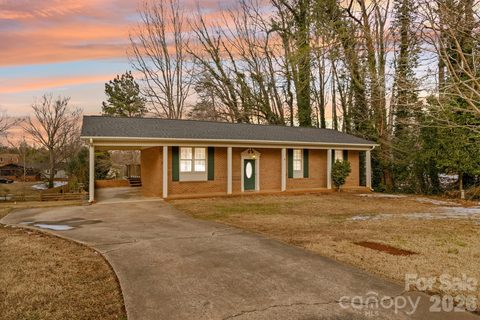 535 Log Barn Road pending home in Old Farm, Salisbury, NC