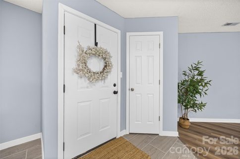 15 Hamiltons Bay Court sold home in Hamiltons Bay, Clover, SC