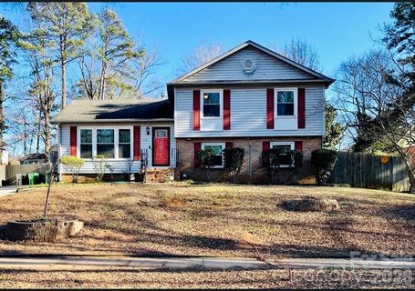 4721 Farm Pond Lane