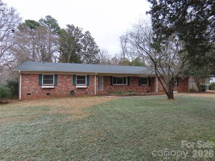 7636 Michael Drive pending home in Colonial Village, Charlotte, NC