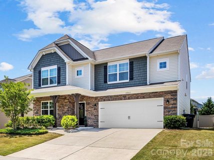 4261 Coachwhip Avenue