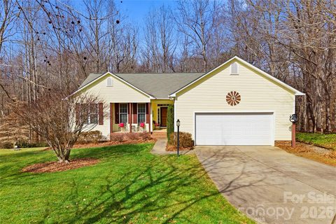 3481 Seminole Drive sold home in Creekside Village, Maiden, NC