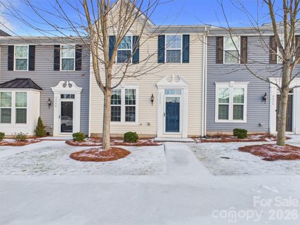 2440 Mariners Cove Lane sold townhome in Mariners Pointe At Smithstone, Denver, NC
