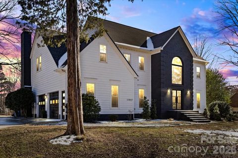 11917 Shady Oak Court