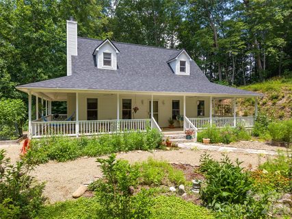 109 Paradise Circle
